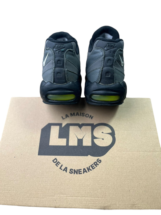 Nike Air Max 95 ( Black Neon ) taille 46