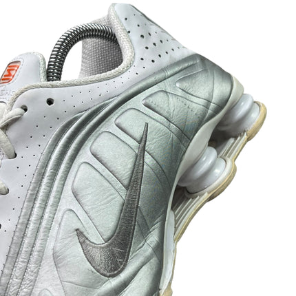 Nike Shox R4 ( White Metallic Silver ) taille 44