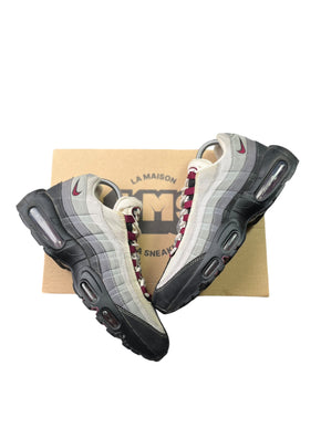 Nike Air Max 95 ( Dark Beetroot ) taille 41