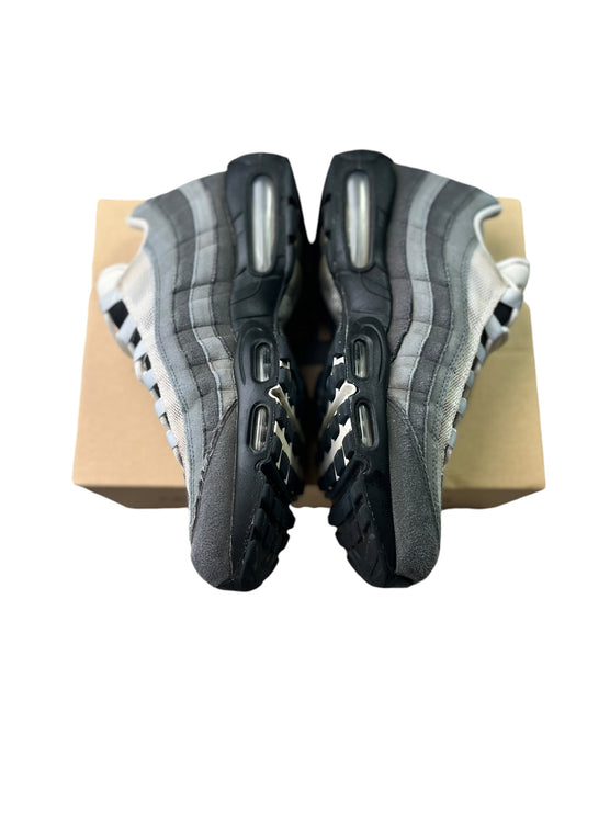 Nike Air Max 95 ( Grey Jewel ) taille 44