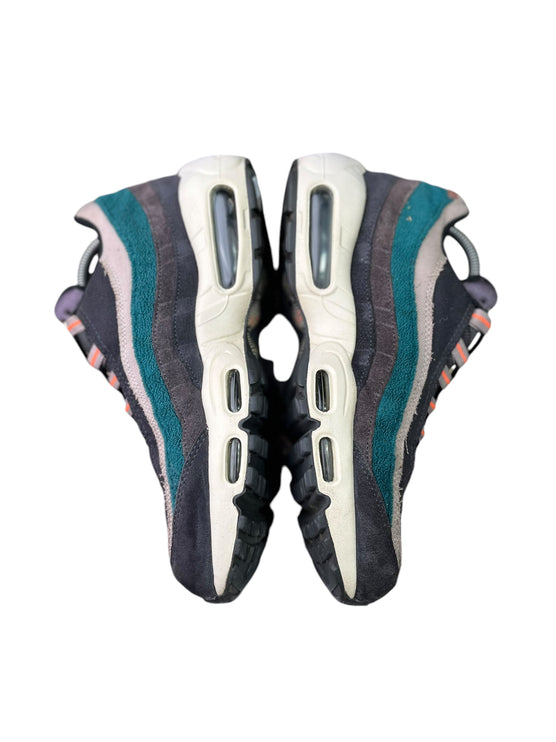 Nike Air Max 95 ( Grey Rainforest Bright Mango ) taille 40