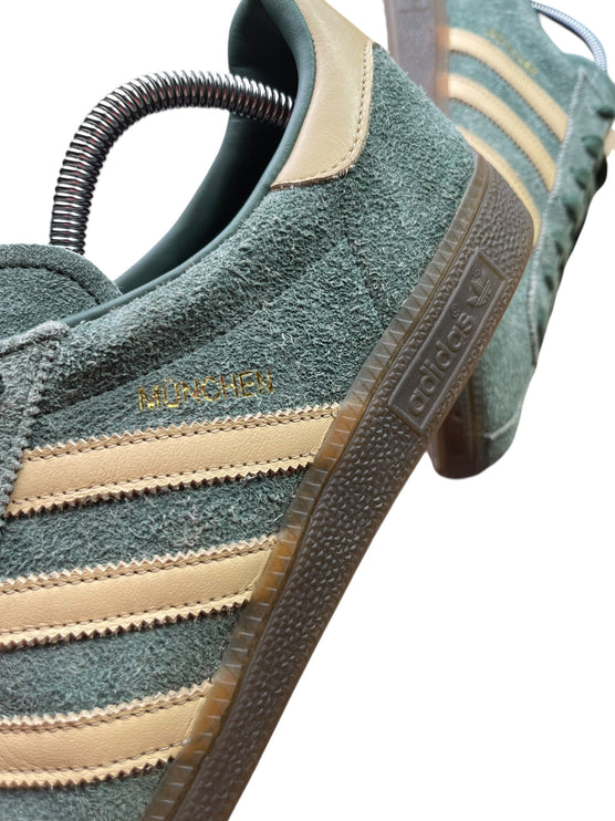 Adidas Munchen ( Green Oxyde ) taille 44 2/3