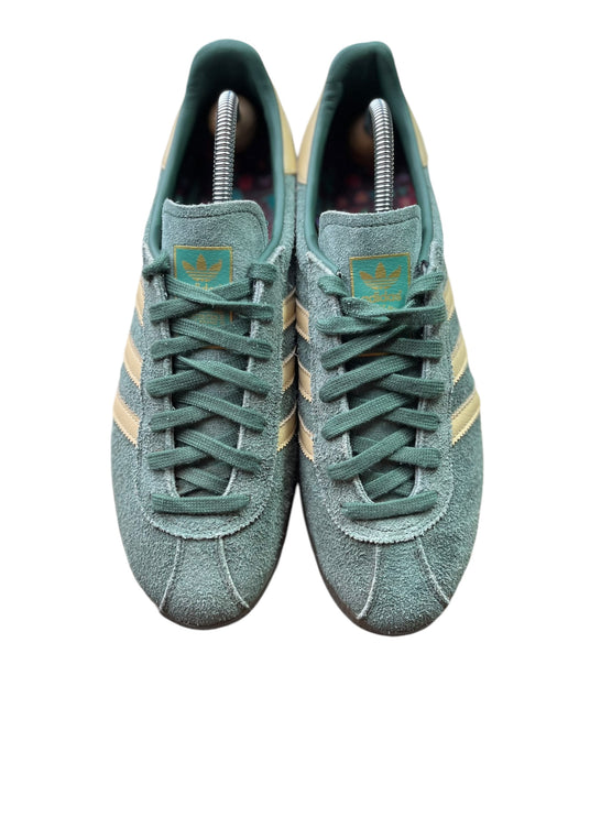 Adidas Munchen ( Green Oxyde ) taille 44 2/3