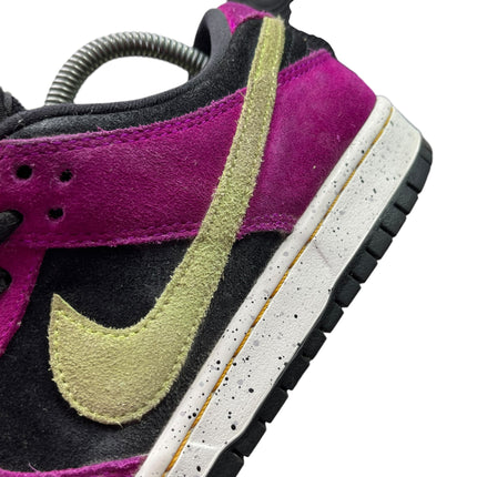 Nike Dunk Low SB Pro ( Red Plum ) taille 40