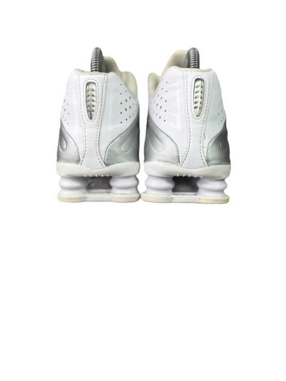 Nike Shox R4 ( White Metallic Silver ) taille 38.5