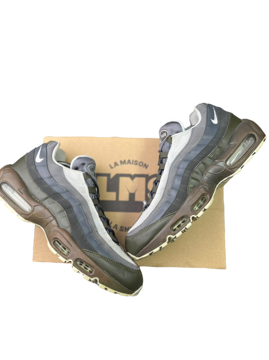 Nike Air Max 95 ( Cargo Khaki ) taille 44