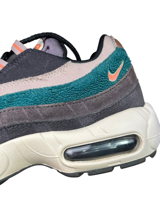 Nike Air Max 95 ( Grey Rainforest Bright Mango ) taille 40